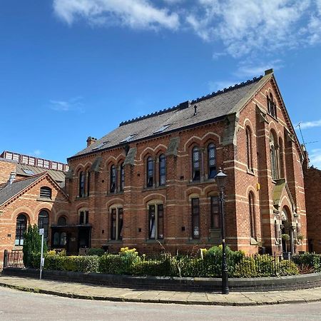 Luxury Chapel Apartment Within City Walls Chester Extérieur photo