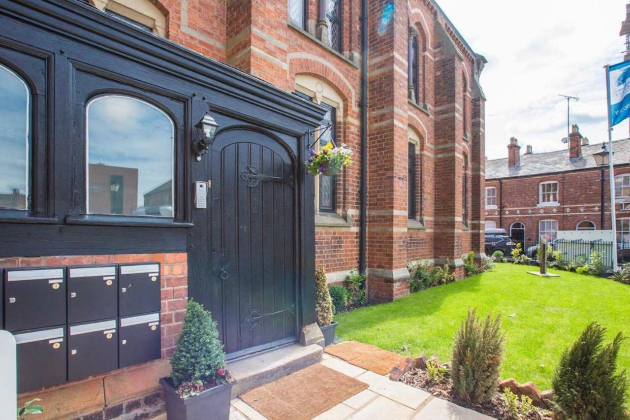 Luxury Chapel Apartment Within City Walls Chester Extérieur photo